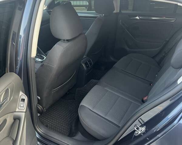 Синий Фольксваген Гольф, объемом двигателя 1.4 л и пробегом 205 тыс. км за 8800 $, фото 13 на Automoto.ua