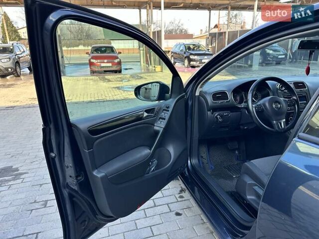 Синий Фольксваген Гольф, объемом двигателя 1.6 л и пробегом 201 тыс. км за 10499 $, фото 23 на Automoto.ua