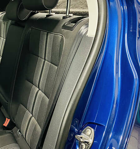 Синій Фольксваген Гольф, об'ємом двигуна 1.4 л та пробігом 207 тис. км за 8200 $, фото 6 на Automoto.ua