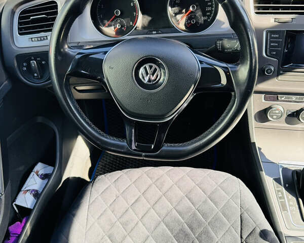 Синій Фольксваген Гольф, об'ємом двигуна 1.4 л та пробігом 182 тис. км за 9800 $, фото 6 на Automoto.ua