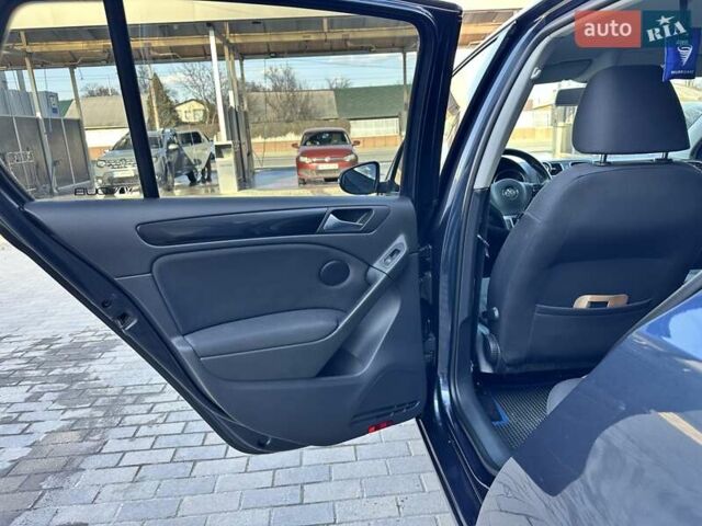 Синий Фольксваген Гольф, объемом двигателя 1.6 л и пробегом 201 тыс. км за 10499 $, фото 29 на Automoto.ua