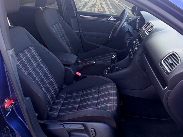 Синій Фольксваген Гольф, об'ємом двигуна 2 л та пробігом 188 тис. км за 11000 $, фото 4 на Automoto.ua