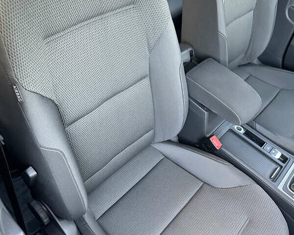 Синій Фольксваген Гольф, об'ємом двигуна 1.4 л та пробігом 92 тис. км за 11700 $, фото 23 на Automoto.ua