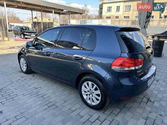 Синий Фольксваген Гольф, объемом двигателя 1.6 л и пробегом 201 тыс. км за 10499 $, фото 5 на Automoto.ua