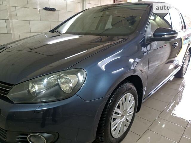 Синий Фольксваген Гольф, объемом двигателя 1.4 л и пробегом 240 тыс. км за 9800 $, фото 1 на Automoto.ua