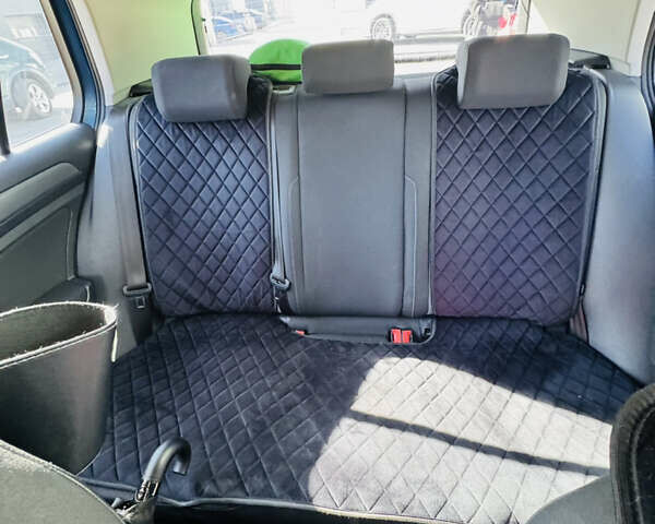 Синій Фольксваген Гольф, об'ємом двигуна 1.4 л та пробігом 182 тис. км за 9800 $, фото 8 на Automoto.ua