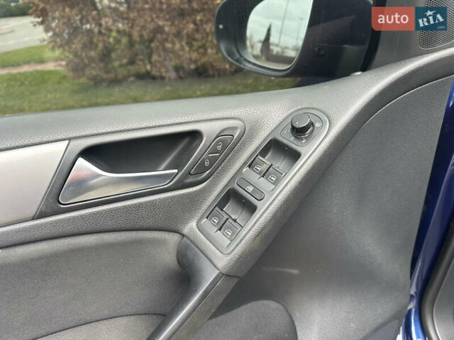 Синий Фольксваген Гольф, объемом двигателя 1.6 л и пробегом 157 тыс. км за 7200 $, фото 15 на Automoto.ua