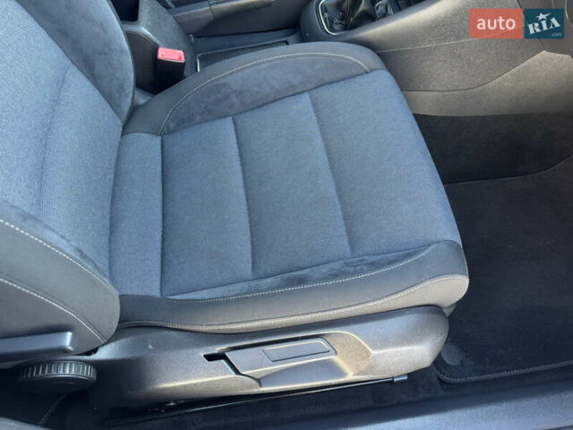 Синій Фольксваген Гольф, об'ємом двигуна 1.4 л та пробігом 228 тис. км за 7950 $, фото 36 на Automoto.ua