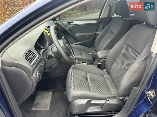 Синий Фольксваген Гольф, объемом двигателя 1.6 л и пробегом 157 тыс. км за 7200 $, фото 17 на Automoto.ua