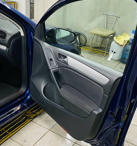 Синій Фольксваген Гольф, об'ємом двигуна 1.4 л та пробігом 207 тис. км за 8200 $, фото 12 на Automoto.ua