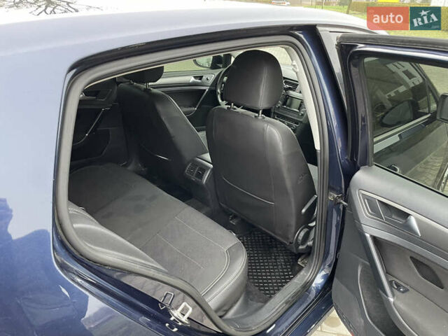 Синий Фольксваген Гольф, объемом двигателя 1.97 л и пробегом 279 тыс. км за 12300 $, фото 9 на Automoto.ua