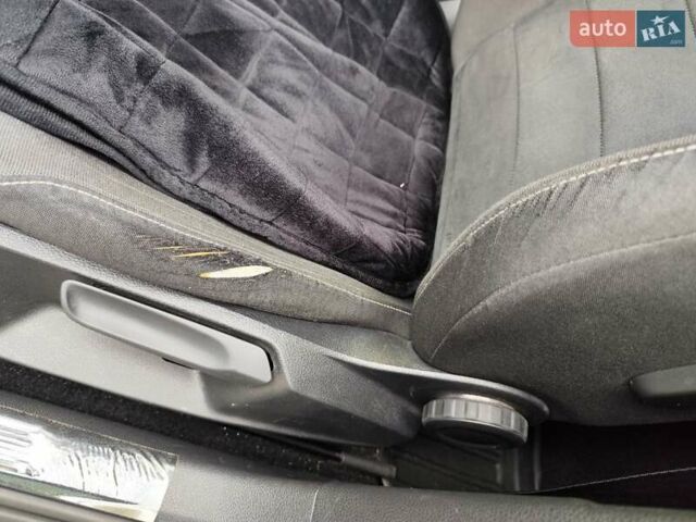 Синий Фольксваген Гольф, объемом двигателя 1.39 л и пробегом 194 тыс. км за 14000 $, фото 29 на Automoto.ua