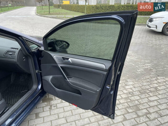 Синий Фольксваген Гольф, объемом двигателя 1.97 л и пробегом 279 тыс. км за 12300 $, фото 8 на Automoto.ua