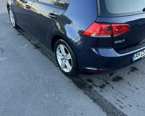 Синий Фольксваген Гольф, объемом двигателя 1.6 л и пробегом 369 тыс. км за 8500 $, фото 6 на Automoto.ua