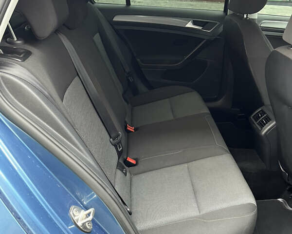 Фольксваген Гольф 2013 в Хмельницком на Automoto.ua Синий Фольксваген Гольф, объемом двигателя 1.97 л и пробегом 251 тыс. км за 11900 $, фото 25 на Automoto.ua