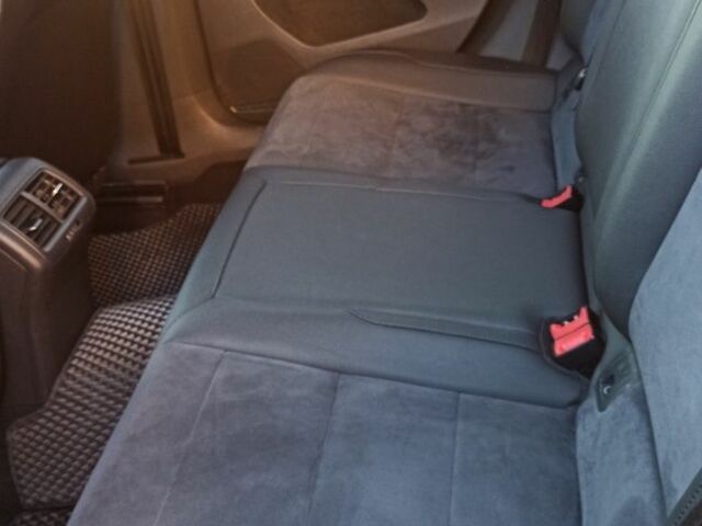 Фольксваген Гольф 2013 в Киеве на Automoto.ua Синий Фольксваген Гольф, объемом двигателя 1.4 л и пробегом 160 тыс. км за 11600 $, фото 15 на Automoto.ua