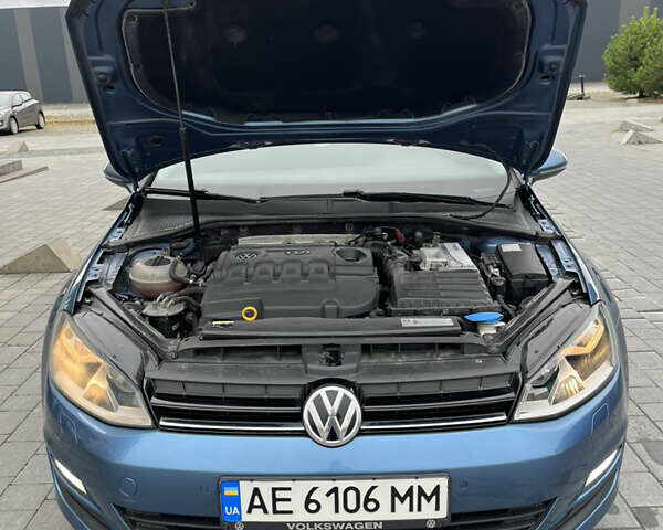 Фольксваген Гольф 2013 в Хмельницком на Automoto.ua Синий Фольксваген Гольф, объемом двигателя 1.97 л и пробегом 251 тыс. км за 11900 $, фото 30 на Automoto.ua