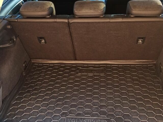 Фольксваген Гольф 2013 в Киеве на Automoto.ua Синий Фольксваген Гольф, объемом двигателя 1.4 л и пробегом 160 тыс. км за 11600 $, фото 21 на Automoto.ua