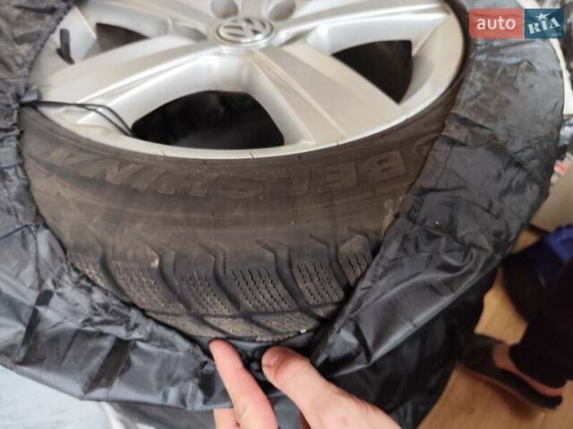 Синий Фольксваген Гольф, объемом двигателя 1.39 л и пробегом 194 тыс. км за 14000 $, фото 25 на Automoto.ua