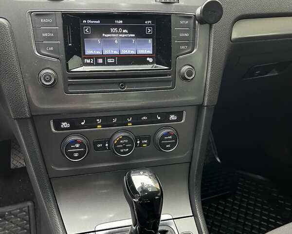 Синій Фольксваген Гольф, об'ємом двигуна 1.97 л та пробігом 251 тис. км за 11900 $, фото 31 на Automoto.ua