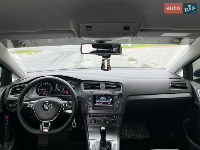 Фольксваген Гольф 2013 в Хмельницком на Automoto.ua Синий Фольксваген Гольф, объемом двигателя 1.97 л и пробегом 251 тыс. км за 11900 $, фото 35 на Automoto.ua