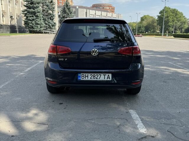 Синий Фольксваген Гольф, объемом двигателя 1.4 л и пробегом 275 тыс. км за 8000 $, фото 2 на Automoto.ua