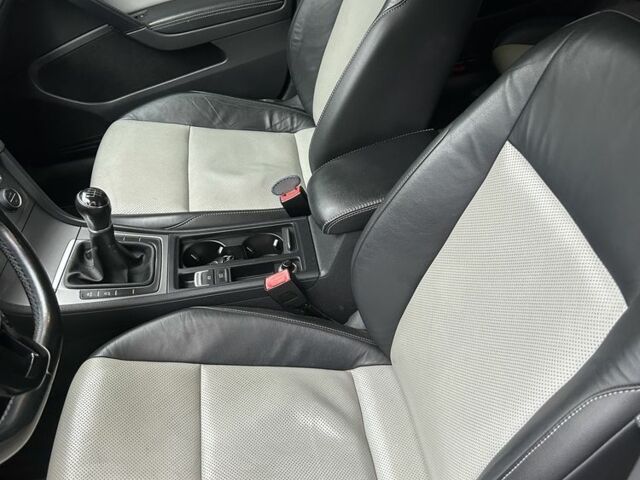 Синий Фольксваген Гольф, объемом двигателя 1.4 л и пробегом 200 тыс. км за 10500 $, фото 6 на Automoto.ua