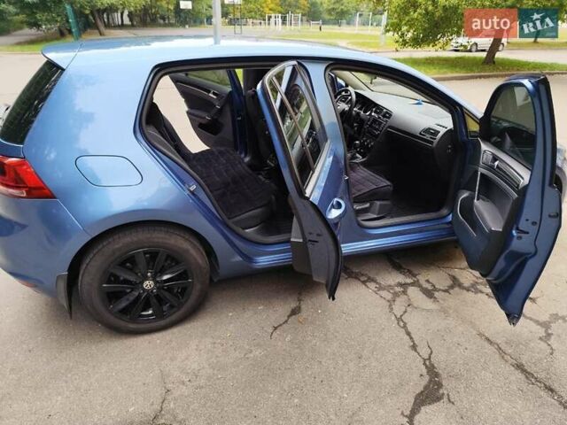 Синий Фольксваген Гольф, объемом двигателя 1.39 л и пробегом 194 тыс. км за 14000 $, фото 5 на Automoto.ua