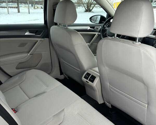 Синий Фольксваген Гольф, объемом двигателя 1.97 л и пробегом 106 тыс. км за 15400 $, фото 24 на Automoto.ua