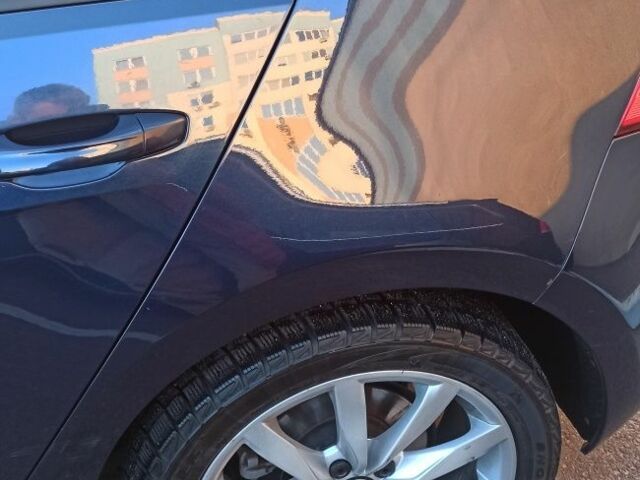 Фольксваген Гольф 2013 в Киеве на Automoto.ua Синий Фольксваген Гольф, объемом двигателя 1.4 л и пробегом 160 тыс. км за 11600 $, фото 16 на Automoto.ua