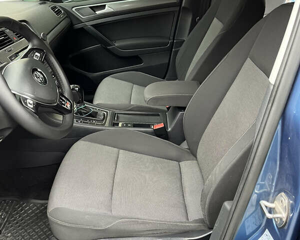 Фольксваген Гольф 2013 в Хмельницком на Automoto.ua Синий Фольксваген Гольф, объемом двигателя 1.97 л и пробегом 251 тыс. км за 11900 $, фото 23 на Automoto.ua