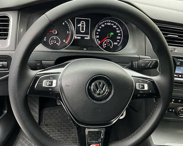 Фольксваген Гольф 2013 в Хмельницком на Automoto.ua Синий Фольксваген Гольф, объемом двигателя 1.97 л и пробегом 251 тыс. км за 11900 $, фото 33 на Automoto.ua