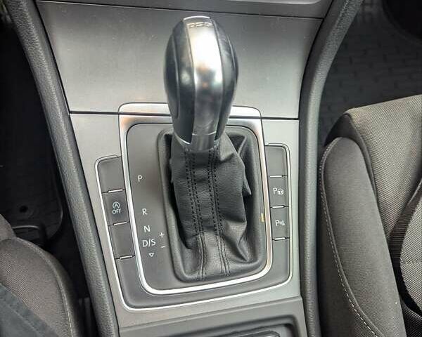 Синий Фольксваген Гольф, объемом двигателя 1.6 л и пробегом 178 тыс. км за 12500 $, фото 7 на Automoto.ua