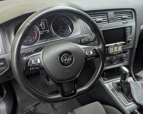 Синий Фольксваген Гольф, объемом двигателя 1.6 л и пробегом 178 тыс. км за 12500 $, фото 6 на Automoto.ua