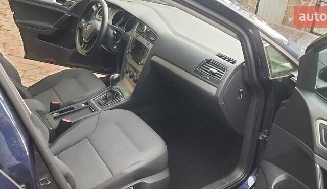 Синій Фольксваген Гольф, об'ємом двигуна 1.6 л та пробігом 228 тис. км за 13600 $, фото 13 на Automoto.ua