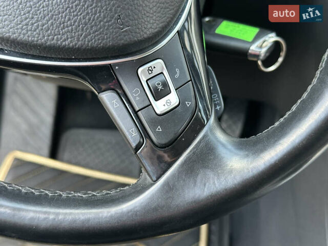 Синій Фольксваген Гольф, об'ємом двигуна 1.8 л та пробігом 119 тис. км за 15100 $, фото 28 на Automoto.ua