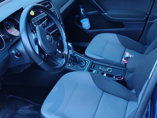 Синий Фольксваген Гольф, объемом двигателя 0 л и пробегом 132 тыс. км за 8500 $, фото 7 на Automoto.ua