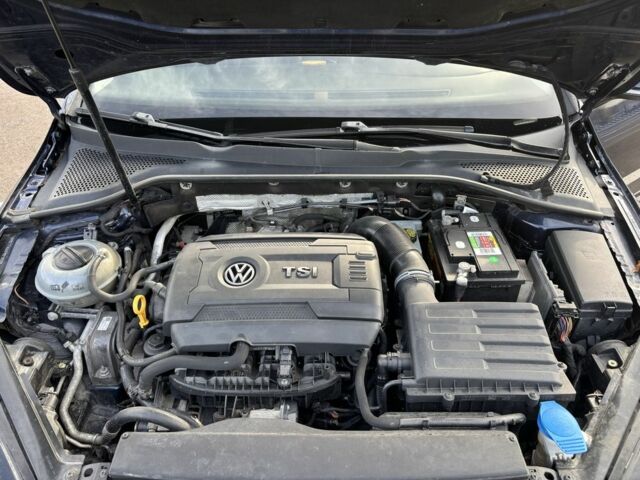 Синий Фольксваген Гольф, объемом двигателя 1.8 л и пробегом 227 тыс. км за 9400 $, фото 16 на Automoto.ua