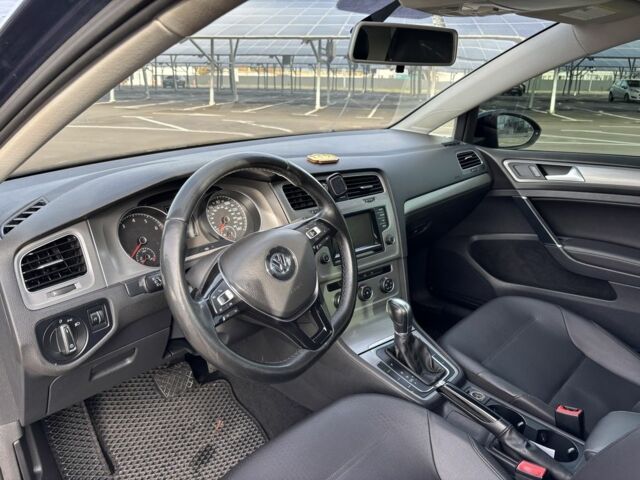 Синий Фольксваген Гольф, объемом двигателя 1.8 л и пробегом 227 тыс. км за 9400 $, фото 11 на Automoto.ua