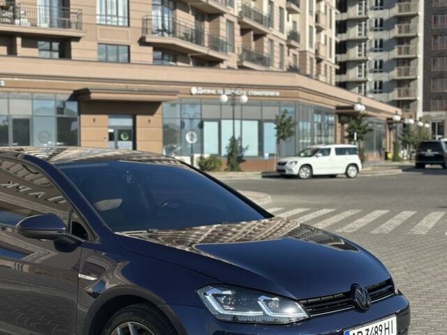 Синий Фольксваген Гольф, объемом двигателя 1.6 л и пробегом 246 тыс. км за 11600 $, фото 5 на Automoto.ua