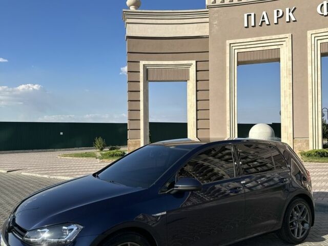 Синий Фольксваген Гольф, объемом двигателя 1.6 л и пробегом 246 тыс. км за 11600 $, фото 13 на Automoto.ua