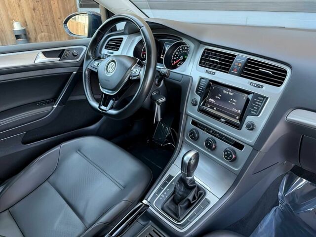 Фольксваген Гольф 2015 в Хмельницком на Automoto.ua Синий Фольксваген Гольф, объемом двигателя 1.8 л и пробегом 70 тыс. км за 11500 $, фото 11 на Automoto.ua