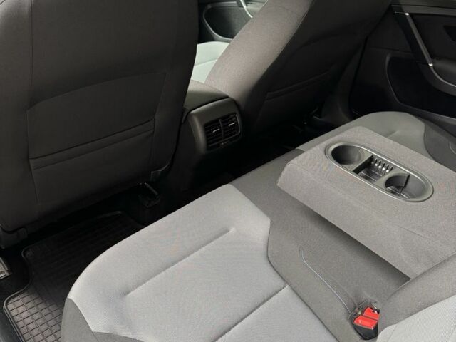 Синий Фольксваген Гольф, объемом двигателя 0 л и пробегом 114 тыс. км за 9600 $, фото 15 на Automoto.ua