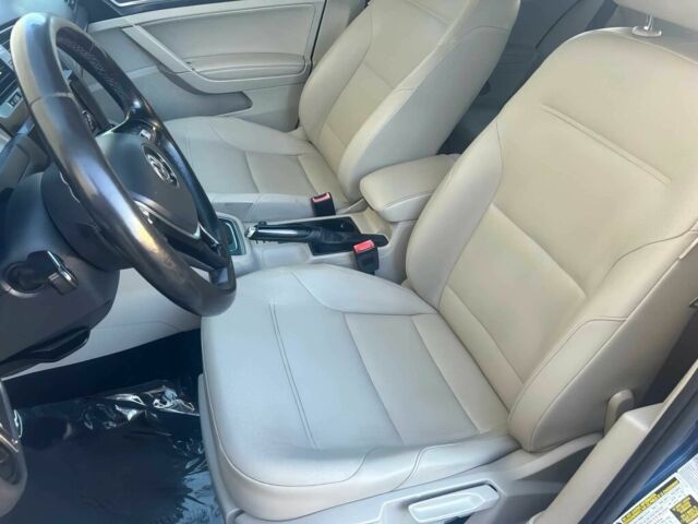 Синий Фольксваген Гольф, объемом двигателя 2 л и пробегом 72 тыс. км за 3000 $, фото 8 на Automoto.ua