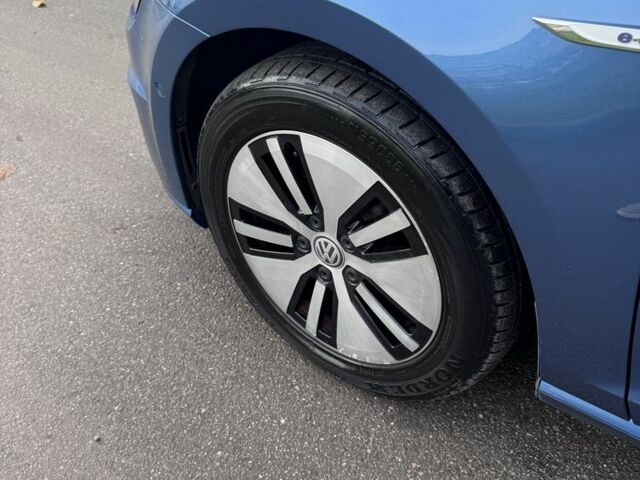 Синій Фольксваген Гольф, об'ємом двигуна 0 л та пробігом 99 тис. км за 9500 $, фото 7 на Automoto.ua