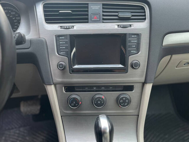 Синий Фольксваген Гольф, объемом двигателя 2 л и пробегом 104 тыс. км за 14700 $, фото 13 на Automoto.ua