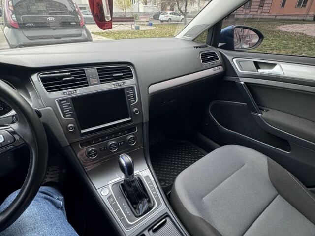 Синій Фольксваген Гольф, об'ємом двигуна 0 л та пробігом 99 тис. км за 9500 $, фото 12 на Automoto.ua