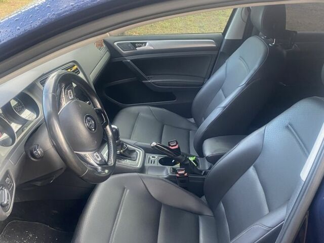 Синий Фольксваген Гольф, объемом двигателя 1.8 л и пробегом 112 тыс. км за 263 $, фото 7 на Automoto.ua