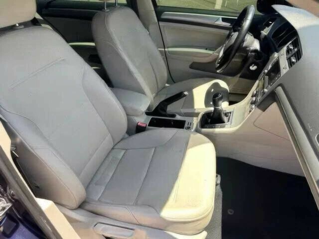 Синий Фольксваген Гольф, объемом двигателя 2 л и пробегом 73 тыс. км за 6000 $, фото 8 на Automoto.ua