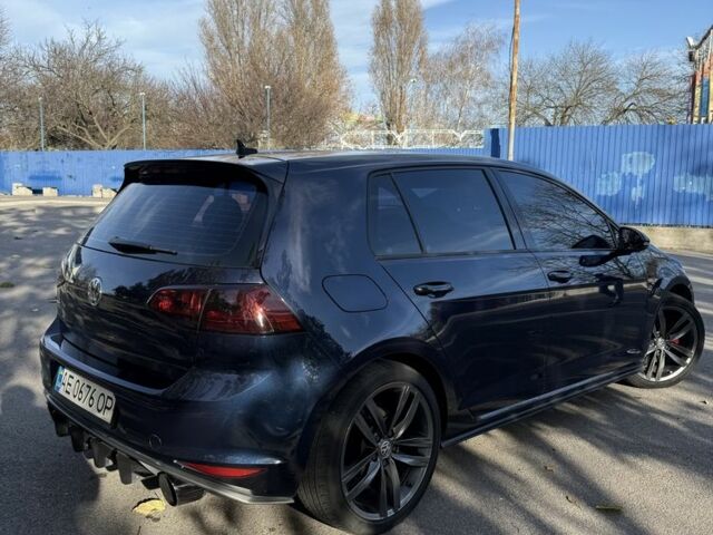 Синий Фольксваген Гольф, объемом двигателя 2 л и пробегом 170 тыс. км за 13900 $, фото 5 на Automoto.ua